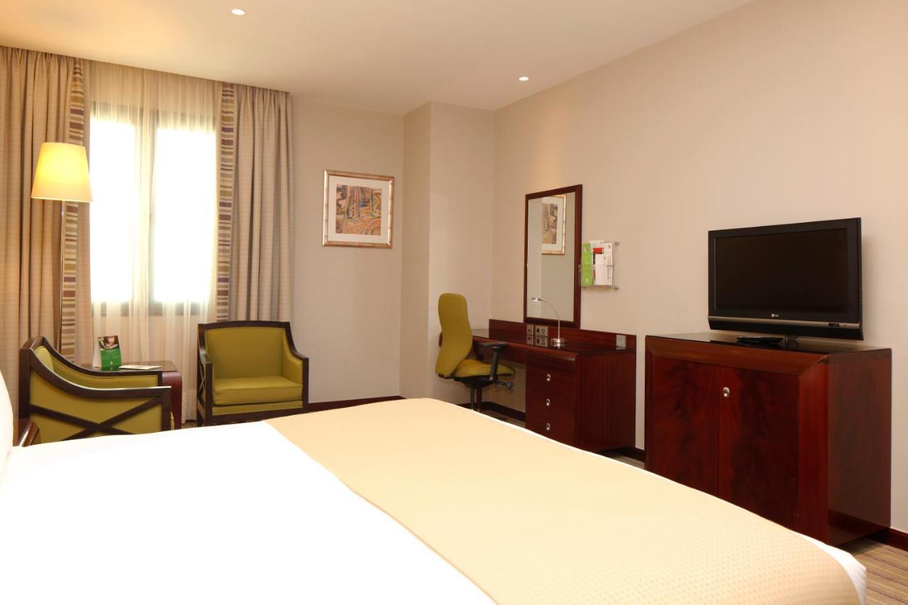 Holiday Inn Olaya By Ihg Riyadh Ngoại thất bức ảnh