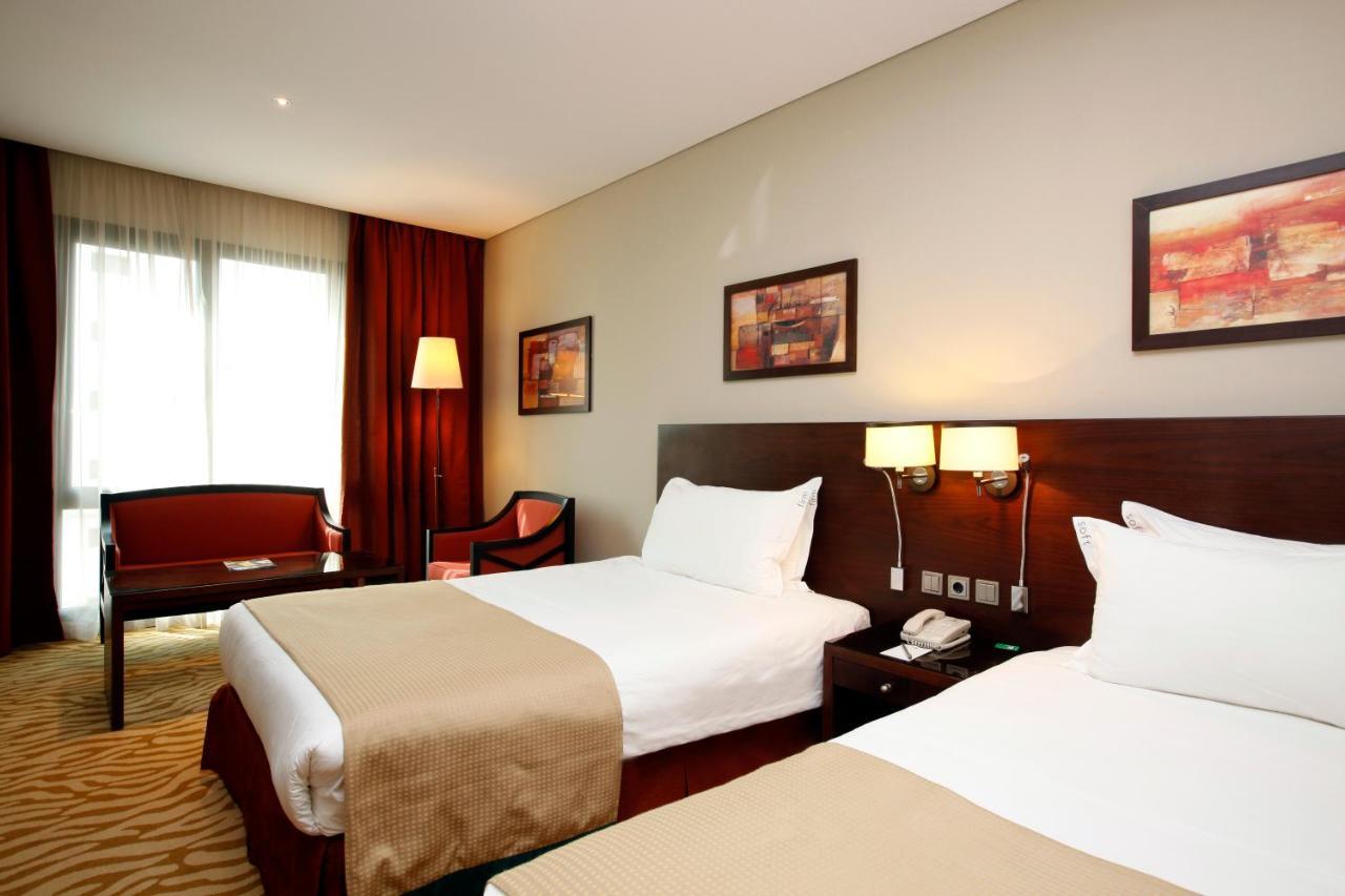 Holiday Inn Olaya By Ihg Riyadh Ngoại thất bức ảnh