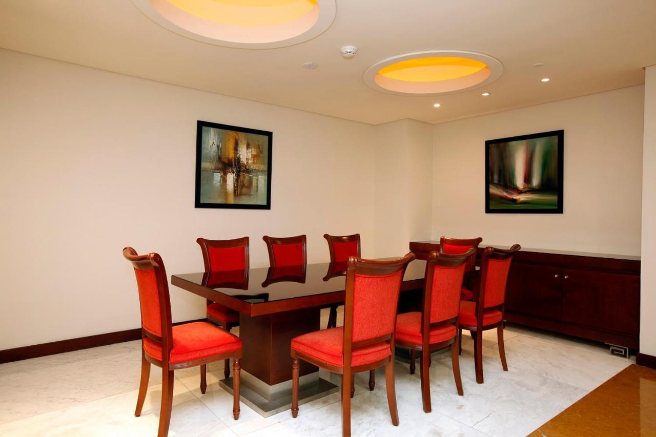 Holiday Inn Olaya By Ihg Riyadh Ngoại thất bức ảnh