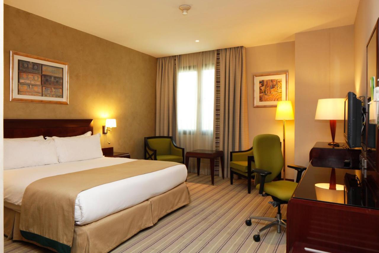 Holiday Inn Olaya By Ihg Riyadh Ngoại thất bức ảnh