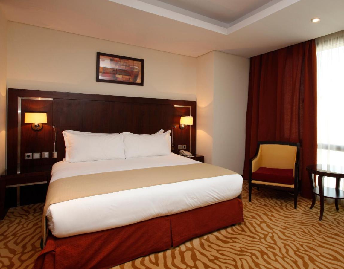 Holiday Inn Olaya By Ihg Riyadh Ngoại thất bức ảnh