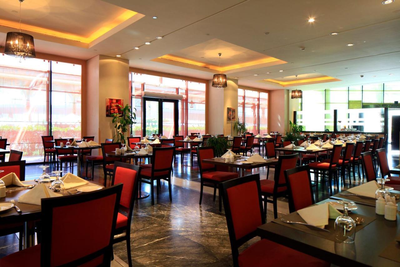 Holiday Inn Olaya By Ihg Riyadh Ngoại thất bức ảnh