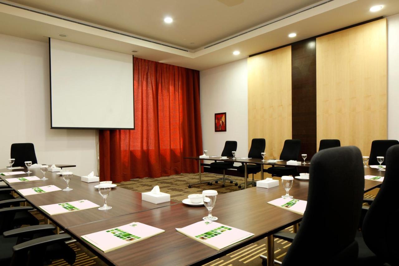 Holiday Inn Olaya By Ihg Riyadh Ngoại thất bức ảnh